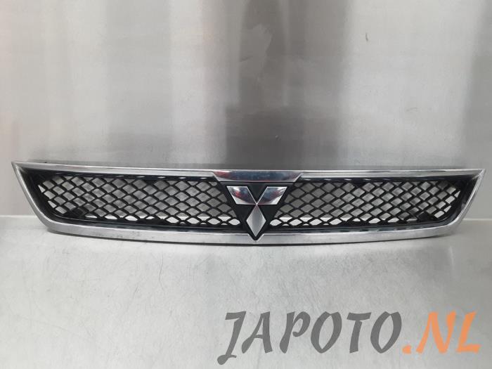 Grille Mitsubishi Lancer