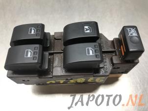 Gebruikte Combischakelaar ramen Daihatsu Materia 1.3 16V Prijs € 34,99 Margeregeling aangeboden door Japoto Parts B.V.