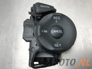 Gebruikte Schakelaar stuurbediening Honda Jazz (GK/GP) 1.5 VTEC 16V Prijs € 36,70 Margeregeling aangeboden door Japoto Parts B.V.