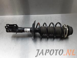 Gebruikte Veerpoot links-voor Honda Jazz (GK) 1.5 VTEC 16V Prijs € 59,95 Margeregeling aangeboden door Japoto Parts B.V.
