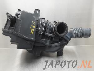 Gebruikte Luchtfilterhuis Honda Jazz (GK/GP) 1.5 VTEC 16V Prijs € 78,70 Margeregeling aangeboden door Japoto Parts B.V.