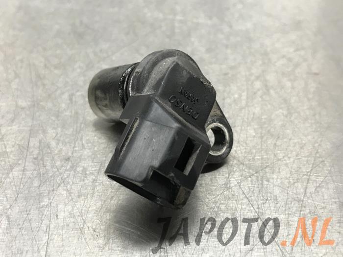 Gebruikte Nokkenas Sensor Toyota Corolla Verso (R10/11) 2.2 D-4D 16V Prijs € 15,70 Margeregeling aangeboden door Japoto Parts B.V.