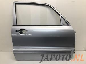 Gebruikte Portier 2Deurs rechts Mitsubishi Pajero Canvas Top (V6/7) 3.2 DI-D 16V Prijs € 99,95 Margeregeling aangeboden door Japoto Parts B.V.