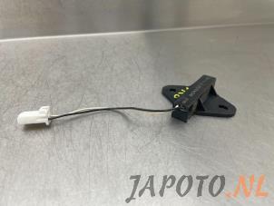 Gebruikte Keyless entry antenne Mitsubishi Outlander (GF/GG) 2.0 16V PHEV 4x4 Prijs € 20,95 Margeregeling aangeboden door Japoto Parts B.V.