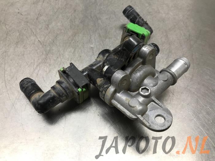 Inaccessible Clinic Five Thermostat housing Mitsubishi Outlander | Japanese &amp; Korean auto parts