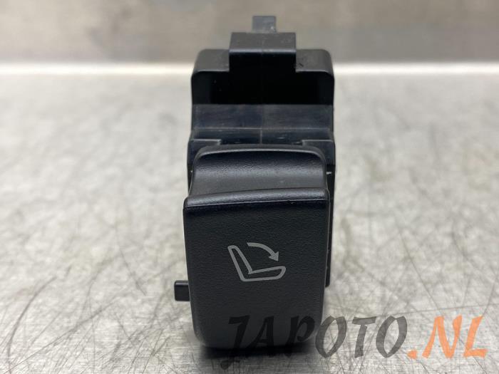 Electric seat switch Subaru Forester