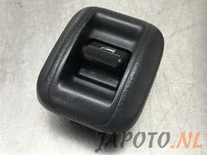 Gebruikte Ruit schakelaar elektrisch Daihatsu Trevis 1.0 12V DVVT Prijs € 15,70 Margeregeling aangeboden door Japoto Parts B.V.