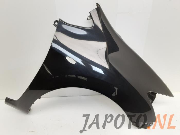 Front wing, right Toyota Auris