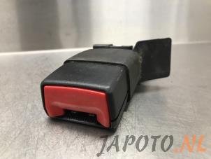 Gebruikte Veiligheidsgordel Insteek links-achter Toyota Avensis Wagon (T27) 1.8 16V VVT-i Prijs € 14,95 Margeregeling aangeboden door Japoto Parts B.V.