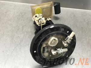 Gebruikte Benzinepomp Honda S2000 (AP1) 2.0 16V VTEC Prijs € 78,70 Margeregeling aangeboden door Japoto Parts B.V.