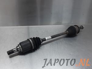 Gebruikte Aandrijfas links-voor Suzuki Swift (ZA/ZC/ZD) 1.2 16V Prijs € 59,95 Margeregeling aangeboden door Japoto Parts B.V.