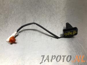 Gebruikte Sensor Temperatuur binnen Honda Civic Tourer (FK) 1.6 i-DTEC Advanced 16V Prijs € 14,95 Margeregeling aangeboden door Japoto Parts B.V.