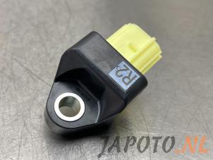 Gebruikte Airbag Sensor Toyota Yaris IV (P21/PA1/PH1) 1.5 12V Hybrid Prijs € 24,99 Margeregeling aangeboden door Japoto Parts B.V.