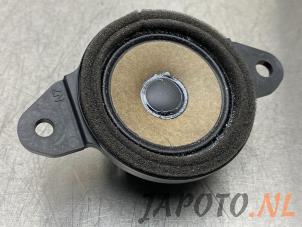 Gebruikte Tweeter Toyota Yaris IV (P21/PA1/PH1) 1.5 12V Hybrid Prijs € 26,20 Margeregeling aangeboden door Japoto Parts B.V.