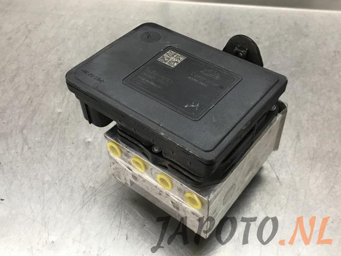 Gebruikte ABS Pomp Honda Civic Tourer (FK) 1.6 i-DTEC Advanced 16V Prijs € 131,20 Margeregeling aangeboden door Japoto Parts B.V.