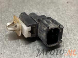 Gebruikte Sensor Temeratuur buiten Isuzu D-Max 3.0 D 4x4 Prijs € 19,00 Inclusief btw aangeboden door Japoto Parts B.V.