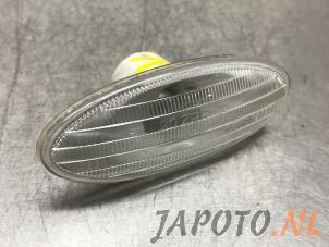 Gebruikte Knipperlicht Scherm links-voor Nissan NV 200 (M20M) 1.5 dCi 90 Prijs € 8,47 Inclusief btw aangeboden door Japoto Parts B.V.