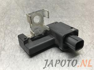 Gebruikte Accu sensor Nissan Micra (K13) 1.2 12V Prijs € 29,95 Margeregeling aangeboden door Japoto Parts B.V.