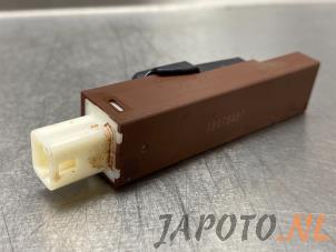 Gebruikte Keyless entry antenne Toyota RAV4 (A4) 2.5 Hybrid 16V VVT-i 4x4 Prijs € 20,99 Margeregeling aangeboden door Japoto Parts B.V.