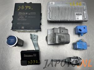 Gebruikte Contactslot + computer Toyota RAV4 (A4) 2.5 Hybrid 16V VVT-i 4x4 Prijs € 262,49 Margeregeling aangeboden door Japoto Parts B.V.