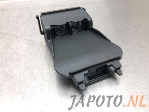 Gebruikte Sensor regen Mazda CX-5 (KE,GH) 2.0 SkyActiv-G 16V 2WD Prijs € 48,39 Inclusief btw aangeboden door Japoto Parts B.V.