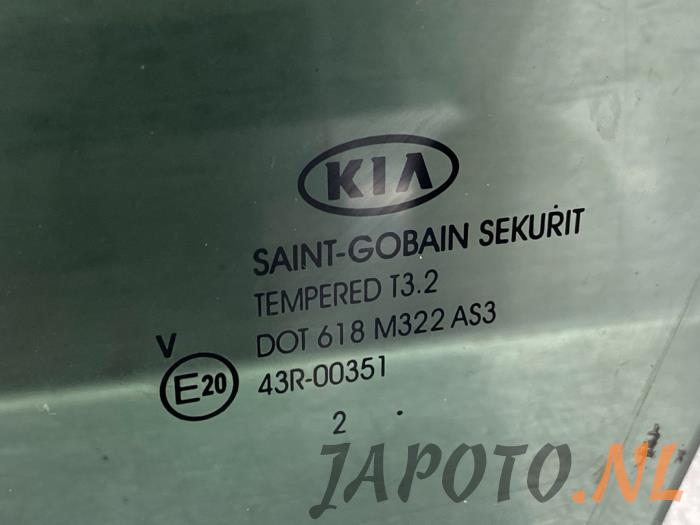 Extra Ruit 4Deurs links-achter van een Kia Sportage (SL) 1.6 GDI 16V 4x2 2013