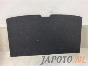 Gebruikte Vloerplaat bagageruimte Toyota RAV4 (A4) 2.0 16V VVT-i 4x4 Prijs € 99,95 Margeregeling aangeboden door Japoto Parts B.V.
