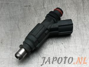 Gebruikte Injector (benzine injectie) Toyota Corolla (E12) 1.6 16V VVT-i Prijs € 14,95 Margeregeling aangeboden door Japoto Parts B.V.