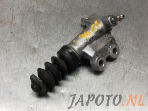 Gebruikte Koppeling Hulp Cilinder Honda Civic (FK1/2/3) 1.4i VTEC 16V Prijs € 34,95 Margeregeling aangeboden door Japoto Parts B.V.