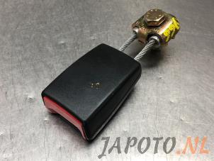 Gebruikte Veiligheidsgordel Insteek links-achter Mitsubishi Colt CZC 1.5 16V Prijs € 24,95 Margeregeling aangeboden door Japoto Parts B.V.