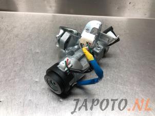 Kontaktslot + computer van een Kia Picanto (JA) 1.0 12V 2018