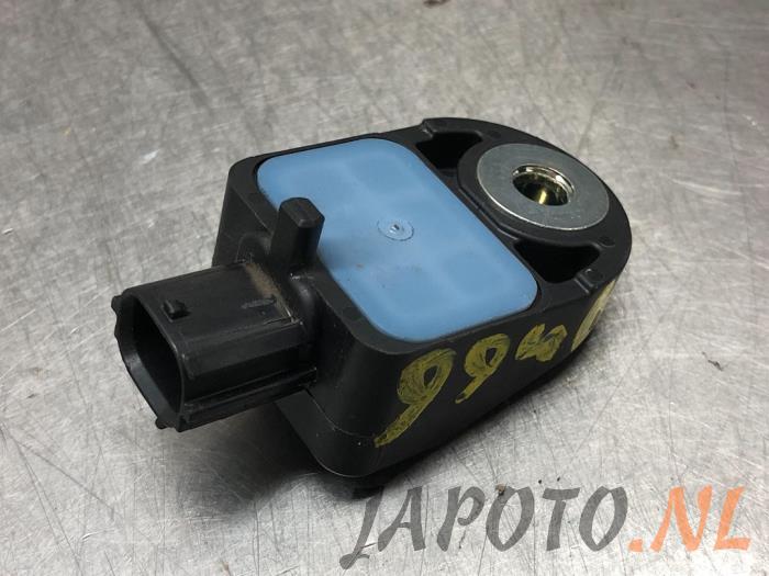 Airbag Sensor van een Toyota GT 86 (ZN) 2.0 16V 2013