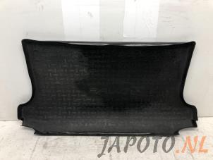 Gebruikte Vloerplaat bagageruimte Toyota RAV4 (A3) 2.2 D-4D-F 16V 4x4 Prijs € 49,95 Margeregeling aangeboden door Japoto Parts B.V.