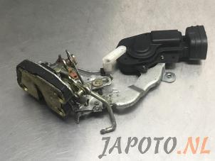Gebruikte Deurslot Mechaniek 4Deurs rechts-achter Daihatsu Gran Move 1.5 16V Prijs € 19,99 Margeregeling aangeboden door Japoto Parts B.V.