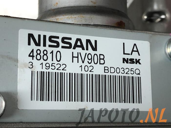 Servo Elektrisch van een Nissan Qashqai (J11) 1.3 DIG-T 140 16V 2019