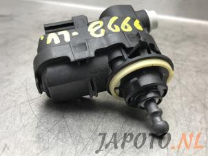 Gebruikte Koplampmotor Nissan Qashqai (J11) 1.3 DIG-T 140 16V Prijs € 14,95 Margeregeling aangeboden door Japoto Parts B.V.