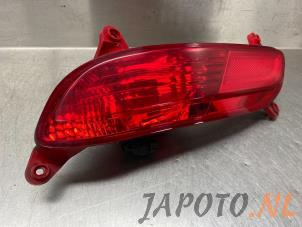 Gebruikte Bumper reflector links-achter Kia Rio III (UB) 1.1 CRDi VGT 12V Prijs € 25,00 Margeregeling aangeboden door Japoto Parts B.V.