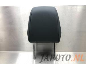 Gebruikte Hoofdsteun Toyota Yaris IV (P21/PA1/PH1) 1.5 12V Hybrid Prijs € 41,99 Margeregeling aangeboden door Japoto Parts B.V.