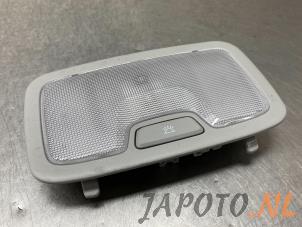 Gebruikte Binnenverlichting achter Kia Niro I (DE) 1.6 GDI Hybrid Prijs € 19,95 Margeregeling aangeboden door Japoto Parts B.V.