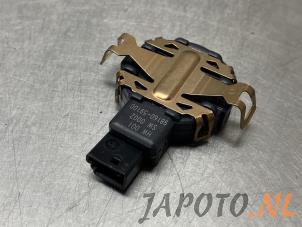 Gebruikte Sensor regen Kia Niro I (DE) 1.6 GDI Hybrid Prijs € 49,95 Margeregeling aangeboden door Japoto Parts B.V.