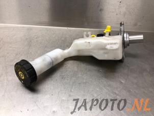 Gebruikte Hoofdremcilinder Nissan Juke (F15) 1.2 DIG-T 16V Prijs € 26,24 Margeregeling aangeboden door Japoto Parts B.V.