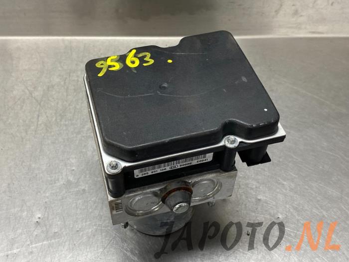 Gebruikte ABS Pomp Subaru Impreza III (GH/GR) 2.0D AWD Prijs € 157,50 Margeregeling aangeboden door Japoto Parts B.V.