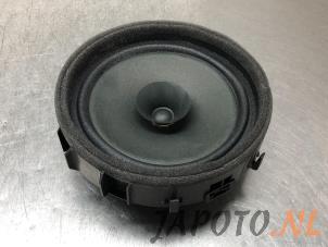 Gebruikte Speaker Mitsubishi Outlander (GF/GG) 2.0 16V PHEV 4x4 Prijs € 49,95 Margeregeling aangeboden door Japoto Parts B.V.