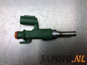 Gebruikte Injector (benzine injectie) Toyota Yaris IV (P21/PA1/PH1) 1.5 12V Hybrid Prijs € 34,95 Margeregeling aangeboden door Japoto Parts B.V.