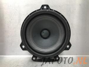 Gebruikte Speaker Kia Stonic (YB) 1.2 MPI 16V Prijs € 19,99 Margeregeling aangeboden door Japoto Parts B.V.