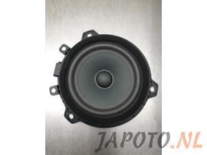 Gebruikte Speaker Kia Stonic (YB) 1.2 MPI 16V Prijs € 19,99 Margeregeling aangeboden door Japoto Parts B.V.