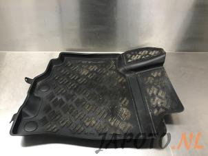 Gebruikte Matten Set Suzuki Vitara (LY/MY) 1.6 16V DDiS Prijs € 52,49 Margeregeling aangeboden door Japoto Parts B.V.