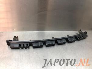 Gebruikte Bumperbalk voor Suzuki Swift (ZA/ZC/ZD1/2/3/9) 1.3 VVT 16V Prijs € 24,95 Margeregeling aangeboden door Japoto Parts B.V.