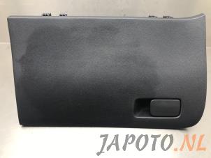 Gebruikte Handschoenenkastje Hyundai i20 (GBB) 1.2i 16V Prijs € 29,95 Margeregeling aangeboden door Japoto Parts B.V.