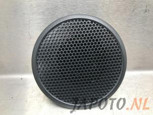 Gebruikte Tweeter Mazda 2 (DJ/DL) 1.5 SkyActiv-G 90 Prijs € 15,70 Margeregeling aangeboden door Japoto Parts B.V.